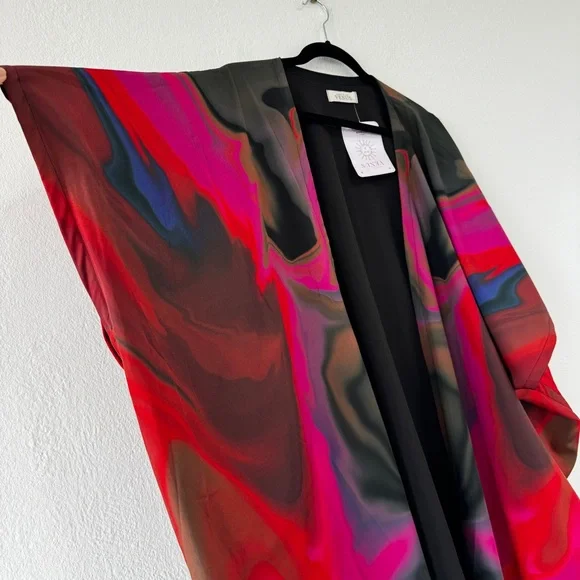 Pink Liquid Swirl Kimono - Picture 7 of 9